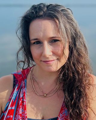 Photo of Jennifer Heath, LMSW