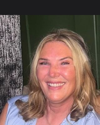 Photo of Denise Albon, Counsellor, MBACP