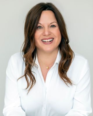 Photo of Teresa DiPanfilo, Registered Psychotherapist (Qualifying), Hons BA, OCT