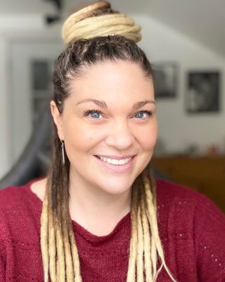 Photo of Katie Schmitten, Clinical Social Work/Therapist, CSWA, LICSW