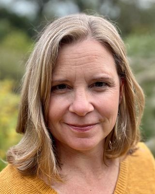 Photo of Carrie Dyball, Clinical Social Work/Therapist, LICSW