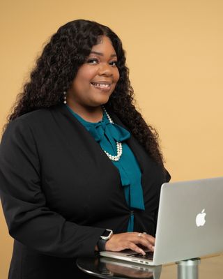 Photo of Shanice Neal, Clinical Social Work/Therapist, MSW, LCSW, GC-C