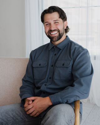 Photo of Caleb Featherstone, Marriage & Family Therapist, LMFTA