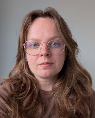 Photo of Kate Moore, Psychotherapist, MA, MBACP Accred