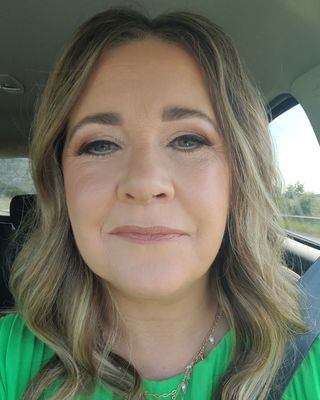 Photo of Sarah Duffy, Psychotherapist, Pre-Accredited Member IACP