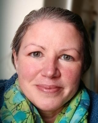 Photo of Marie Fariñas, Psychotherapist, MA