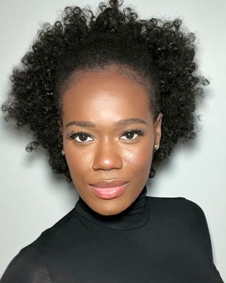 Photo of Vasthi Seide, Registered Social Worker, MSW , RSW