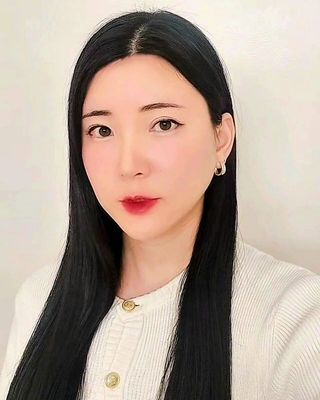 Photo of Dr. Jackie Lee, Psychologist, PhD