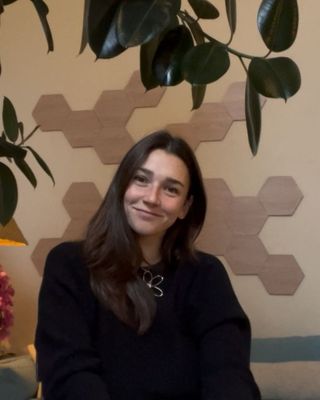 Photo of Teva Simone, Marriage & Family Therapist Associate, MA, APCC