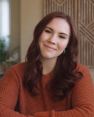 Photo of Annie Zubek, Clinical Social Work/Therapist, LCSW
