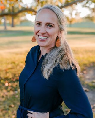 Photo of Amber Thomas, Clinical Social Work/Therapist, LSCSW