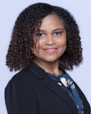 Photo of Nanisia Oliveira, Pre-Licensed Professional in East Providence, RI
