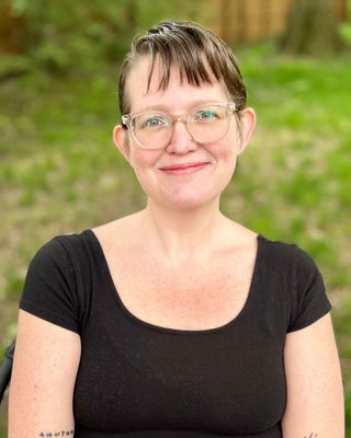 Photo of Emily Ross, Clinical Social Work/Therapist, MSW, LSW