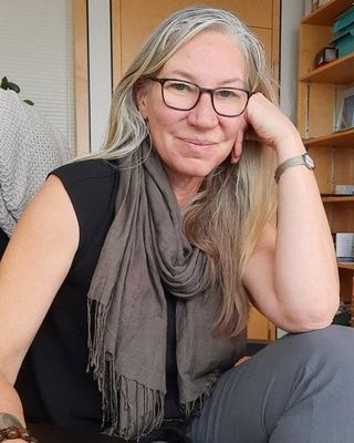 Photo of Larisa Fry - Larisa Fry @Tula Wellness , Registered Psychotherapist, MA, RP, CCC, RCC-ACS, EMDRcit