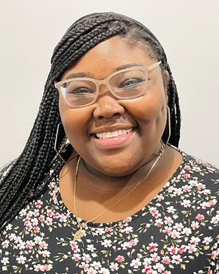 Photo of Shamara Nichols-McMillian, Registered Clinical Social Worker Intern in Jacksonville, FL