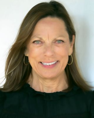 Photo of Elise Froistad, Marriage & Family Therapist in Newport Beach, CA