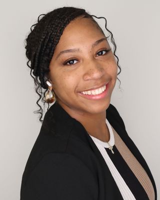 Photo of Jenasha Freeman, Pre-Licensed Professional, MSW, LMHP-S