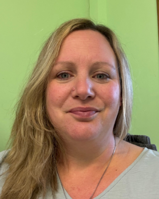 Photo of Rebecca Acton, Counsellor, MNCPS Acc.