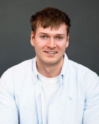 Photo of Kieran Lee, Psychotherapist, MSc, MHGI