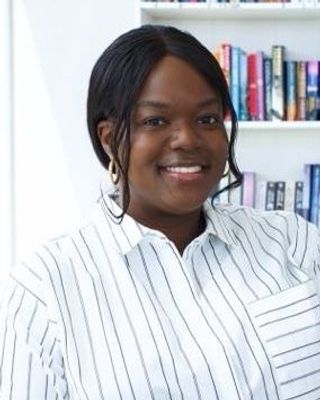 Photo of Shanique Vickers, Registered Psychotherapist (Qualifying), MA