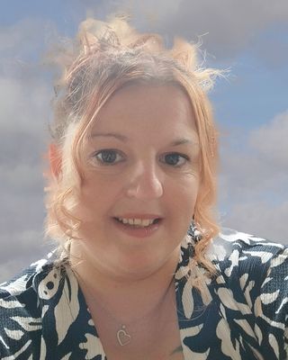 Photo of Emma Morrison, MBABCP, Psychotherapist